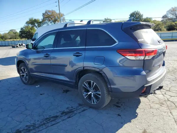 5TDZZRFH6JS250405 2018 TOYOTA HIGHLANDER - Image 2