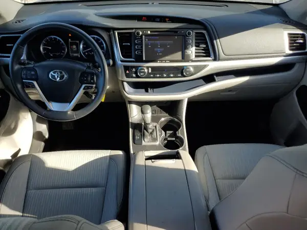 5TDZZRFH6JS250405 2018 TOYOTA HIGHLANDER - Image 8
