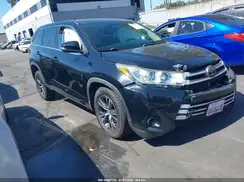 5TDZZRFH6JS256642 2018 TOYOTA HIGHLANDER