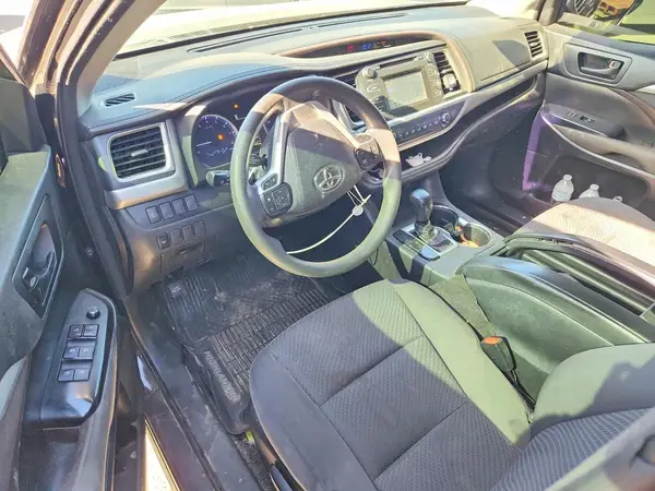 5TDZZRFH6JS276485 2018 TOYOTA HIGHLANDER - Image 8