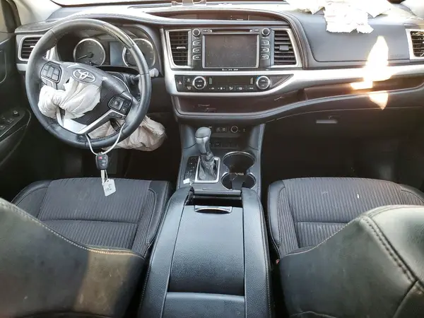 5TDZZRFH6KS292705 2019 TOYOTA HIGHLANDER - Image 8