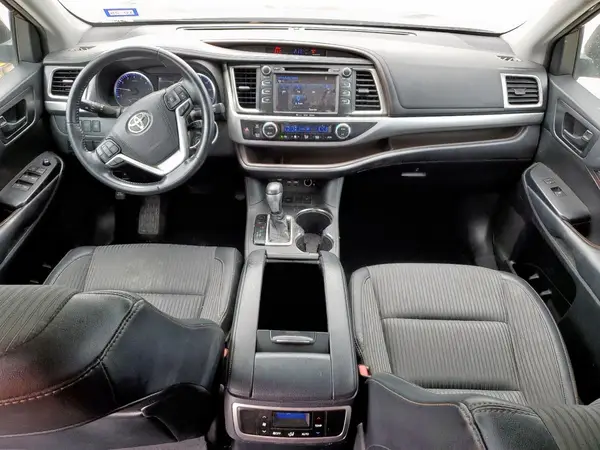 5TDZZRFH6KS302181 2019 TOYOTA HIGHLANDER - Image 8