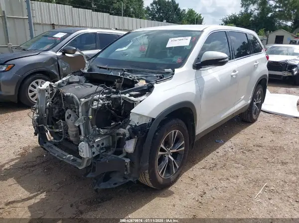5TDZZRFH6KS308711 2019 TOYOTA HIGHLANDER - Image 2
