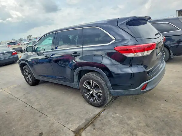 5TDZZRFH6KS320163 2019 TOYOTA HIGHLANDER - Image 2