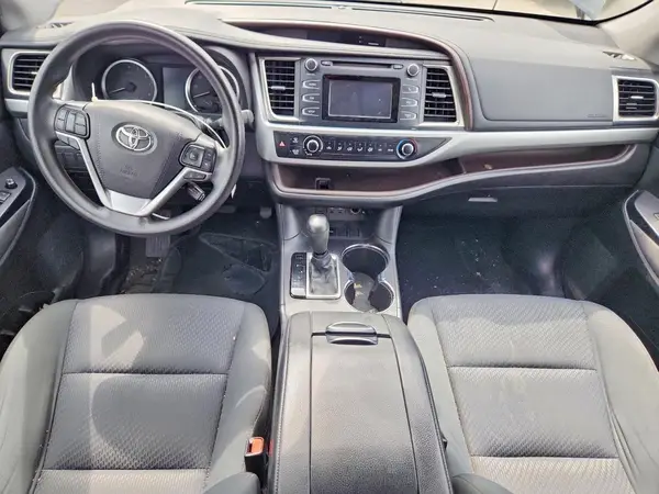 5TDZZRFH6KS320163 2019 TOYOTA HIGHLANDER - Image 8