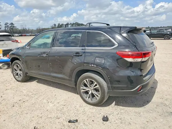 5TDZZRFH6KS348304 2019 TOYOTA HIGHLANDER - Image 2