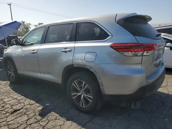 5TDZZRFH6KS350151 2019 TOYOTA HIGHLANDER - Image 2