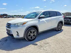 5TDZZRFH6KS350568 2019 TOYOTA HIGHLANDER