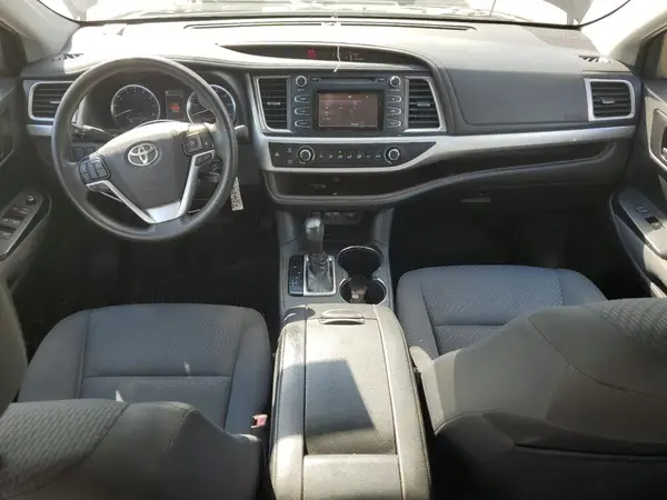 5TDZZRFH6KS363594 2019 TOYOTA HIGHLANDER - Image 8