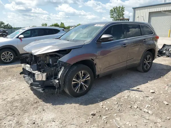 5TDZZRFH7HS202230 2017 TOYOTA HIGHLANDER - Image 1
