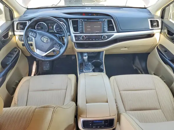 5TDZZRFH7HS204947 2017 TOYOTA HIGHLANDER - Image 8