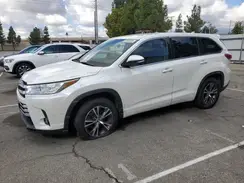5TDZZRFH7HS206956 2017 TOYOTA HIGHLANDER