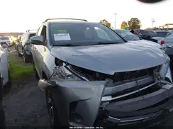 5TDZZRFH7HS212370 2017 TOYOTA HIGHLANDER