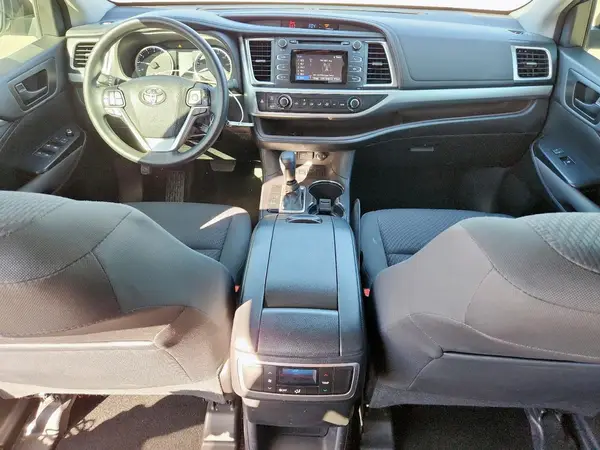 5TDZZRFH7JS237940 2018 TOYOTA HIGHLANDER - Image 8