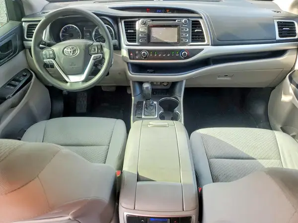 5TDZZRFH7JS247223 2018 TOYOTA HIGHLANDER - Image 8
