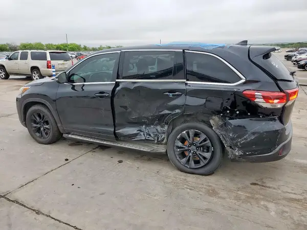 5TDZZRFH7JS275734 2018 TOYOTA HIGHLANDER - Image 2