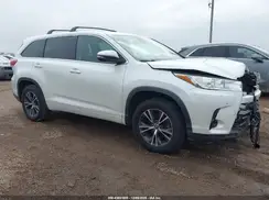 5TDZZRFH7JS285499 2018 TOYOTA HIGHLANDER
