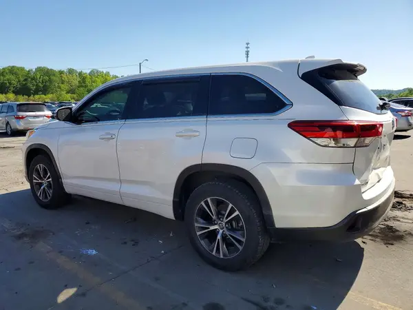 5TDZZRFH7JS286314 2018 TOYOTA HIGHLANDER - Image 2