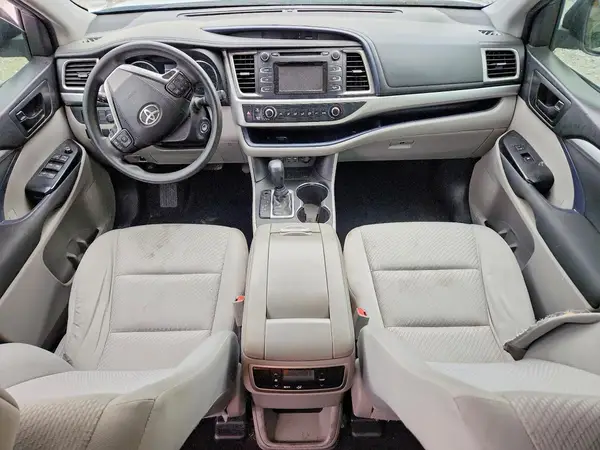 5TDZZRFH7KS289747 2019 TOYOTA HIGHLANDER - Image 8