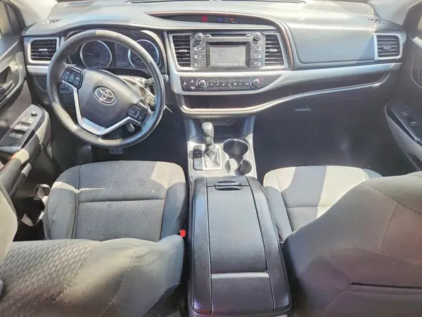 5TDZZRFH7KS297864 2019 TOYOTA HIGHLANDER - Image 8