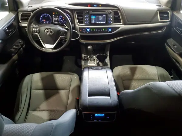 5TDZZRFH7KS298027 2019 TOYOTA HIGHLANDER - Image 8
