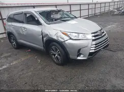 5TDZZRFH7KS303565 2019 TOYOTA HIGHLANDER
