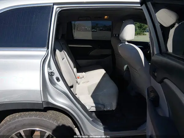 5TDZZRFH7KS313691 2019 TOYOTA HIGHLANDER - Image 8
