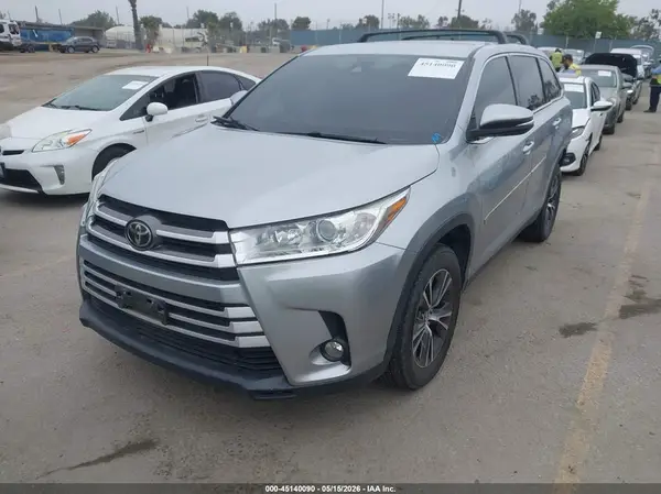 5TDZZRFH7KS331334 2019 TOYOTA HIGHLANDER - Image 2
