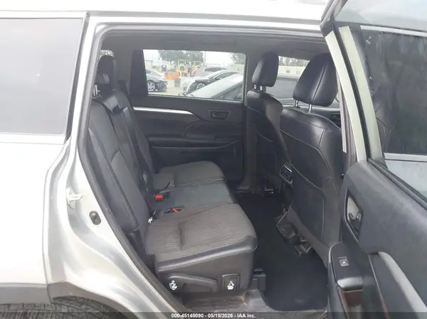 5TDZZRFH7KS331334 2019 TOYOTA HIGHLANDER - Image 8