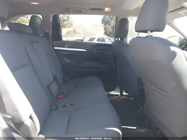 5TDZZRFH7KS346500 2019 TOYOTA HIGHLANDER - Image 8