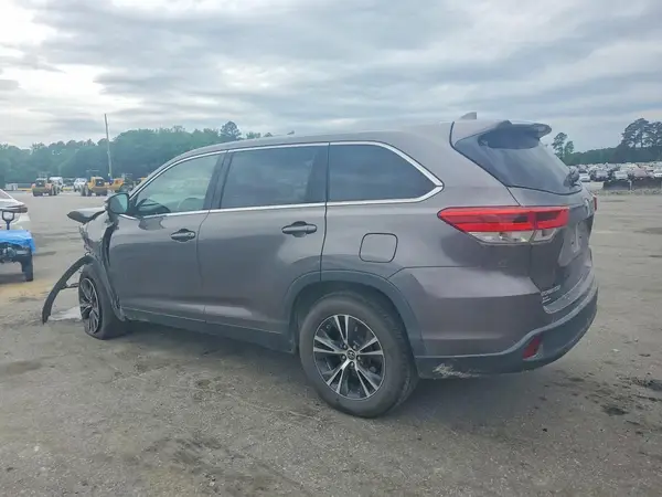 5TDZZRFH7KS348120 2019 TOYOTA HIGHLANDER - Image 2