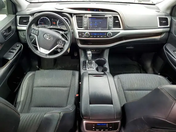 5TDZZRFH7KS349722 2019 TOYOTA HIGHLANDER - Image 8