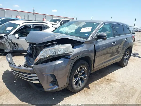 5TDZZRFH7KS351003 2019 TOYOTA HIGHLANDER - Image 2
