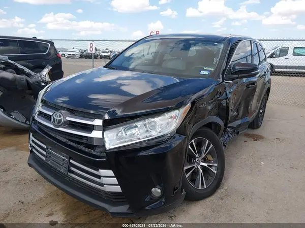 5TDZZRFH7KS352393 2019 TOYOTA HIGHLANDER - Image 2