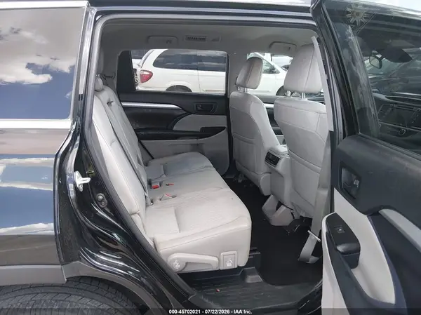 5TDZZRFH7KS352393 2019 TOYOTA HIGHLANDER - Image 8