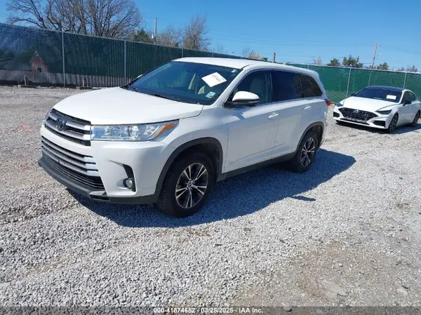 5TDZZRFH7KS356234 2019 TOYOTA HIGHLANDER - Image 2