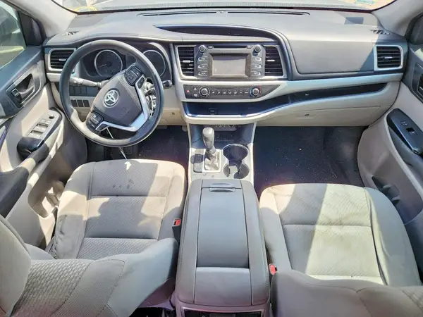 5TDZZRFH7KS358937 2019 TOYOTA HIGHLANDER - Image 8