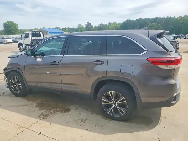 5TDZZRFH7KS364060 2019 TOYOTA HIGHLANDER - Image 2