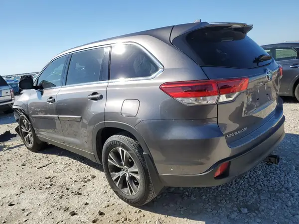 5TDZZRFH7KS365029 2019 TOYOTA HIGHLANDER - Image 2