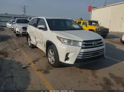 5TDZZRFH8HS203533 2017 TOYOTA HIGHLANDER
