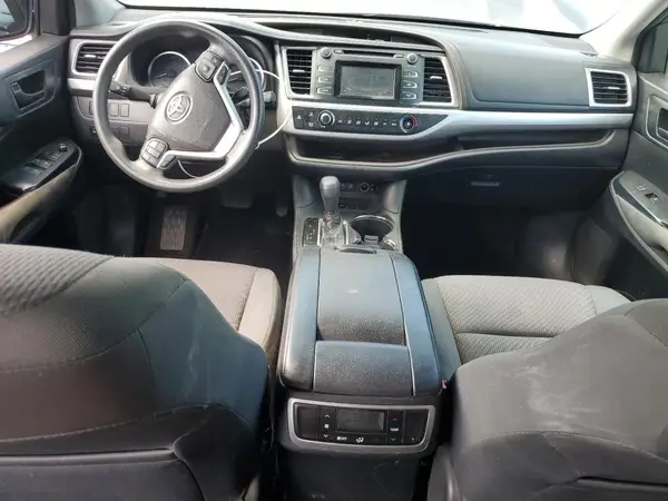 5TDZZRFH8JS242872 2018 TOYOTA HIGHLANDER - Image 8