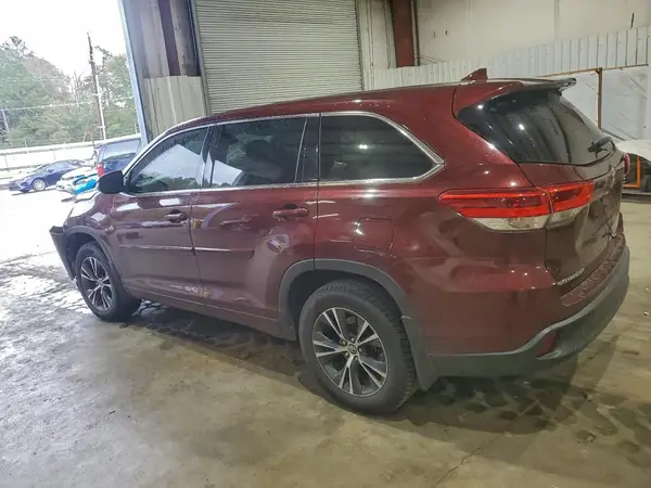 5TDZZRFH8JS248803 2018 TOYOTA HIGHLANDER - Image 2