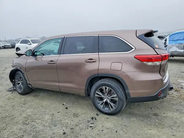 5TDZZRFH8JS276780 2018 TOYOTA HIGHLANDER - Image 2