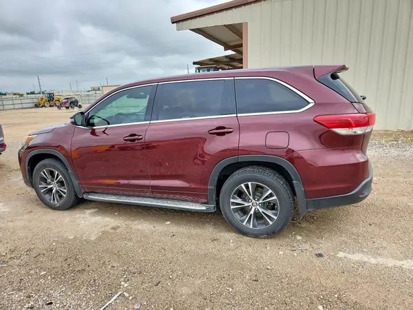 5TDZZRFH8JS286032 2018 TOYOTA HIGHLANDER - Image 2