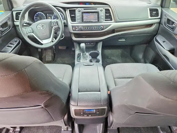 5TDZZRFH8JS286032 2018 TOYOTA HIGHLANDER - Image 8