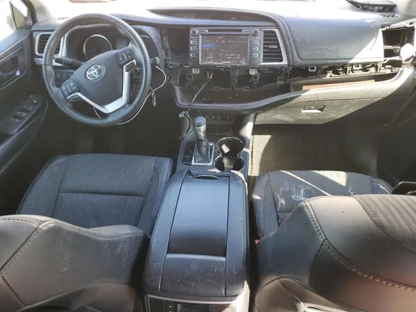 5TDZZRFH8KS292981 2019 TOYOTA HIGHLANDER - Image 8