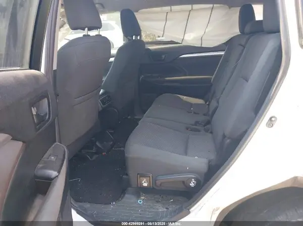 5TDZZRFH8KS293239 2019 TOYOTA HIGHLANDER - Image 8