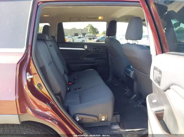 5TDZZRFH8KS294570 2019 TOYOTA HIGHLANDER - Image 8