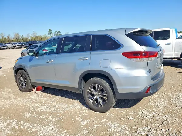 5TDZZRFH8KS303820 2019 TOYOTA HIGHLANDER - Image 2