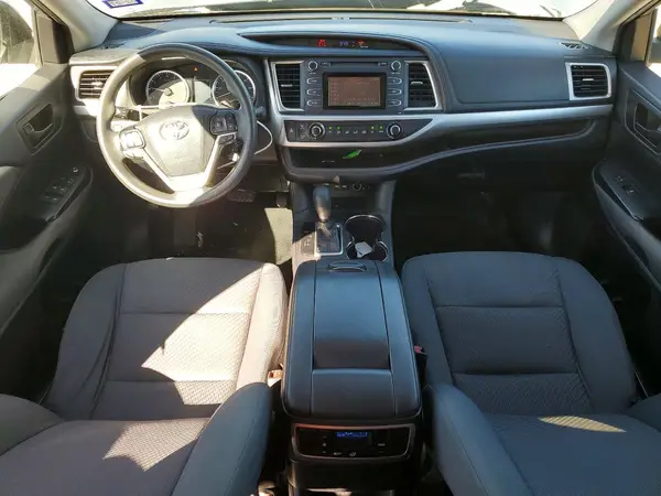 5TDZZRFH8KS303820 2019 TOYOTA HIGHLANDER - Image 8